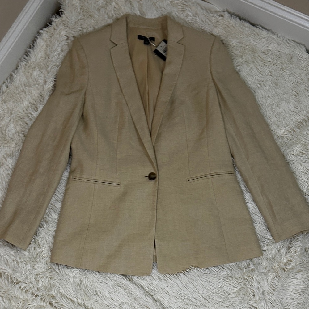 Beautifl NWT Ann Taylor Elegant Beige Women's Pantsuit - Picture 6 of 13